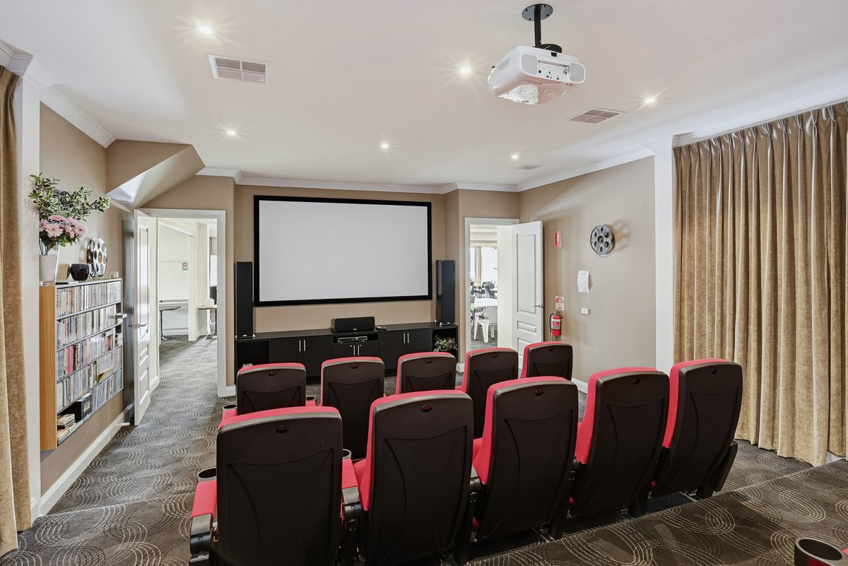 115 / 40 Royal Parade Kilmore - Residential for sale