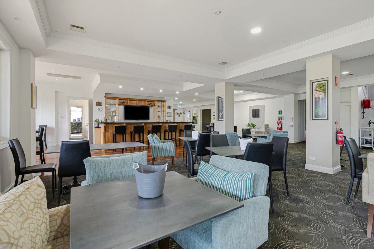 115 / 40 Royal Parade Kilmore - Residential for sale