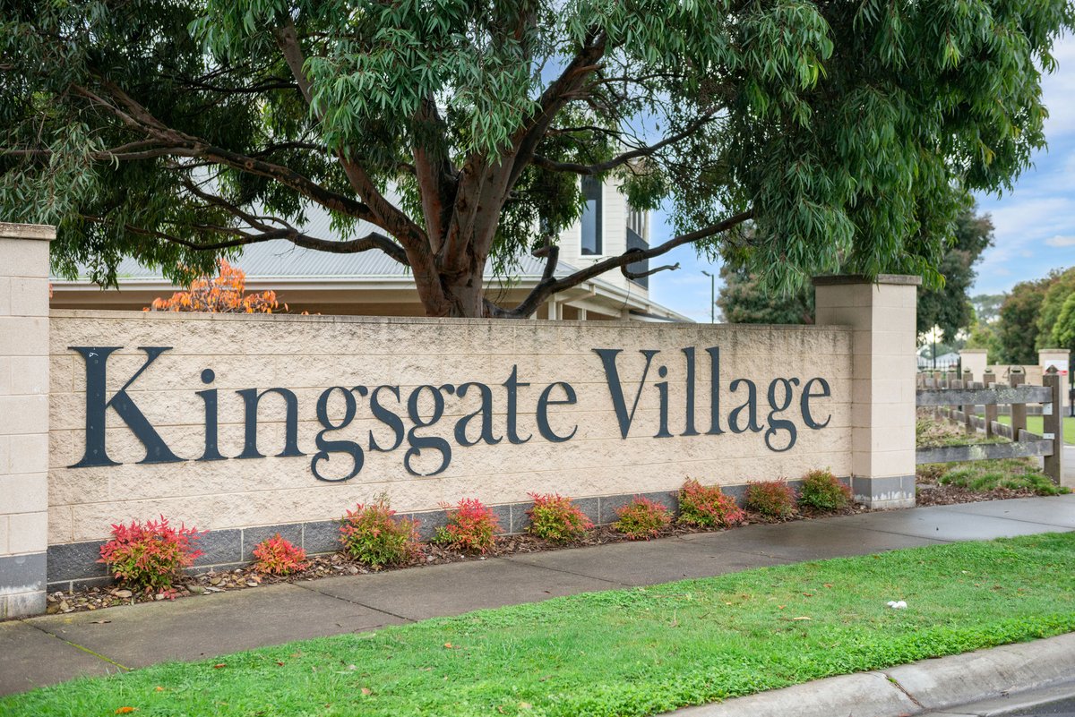 115 / 40 Royal Parade Kilmore - Residential for sale