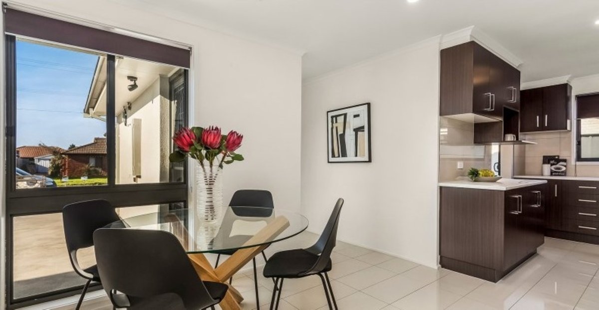 1 / 16 Bottlebrush Drive Hoppers Crossing - Residential for sale