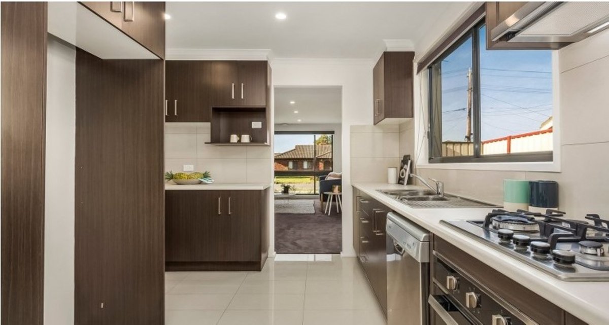 1 / 16 Bottlebrush Drive Hoppers Crossing - Residential for sale