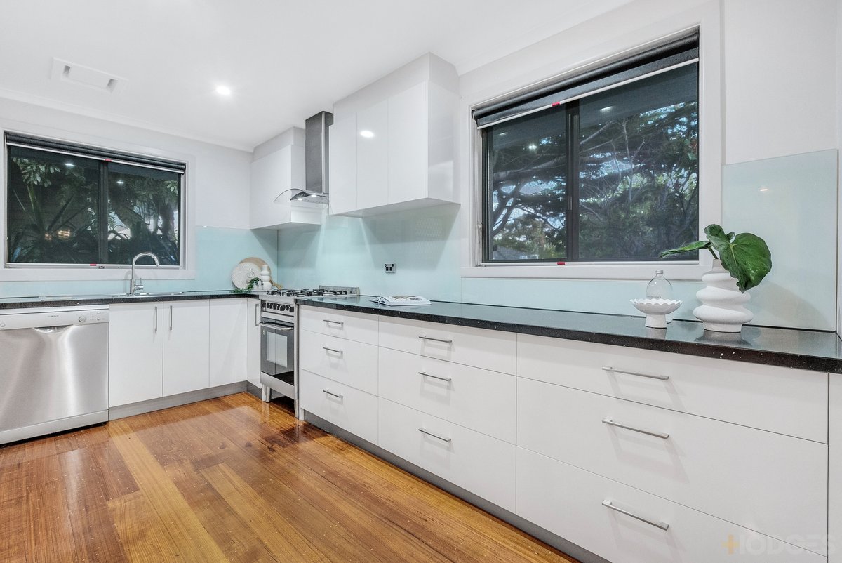 1 / 17 Cedric Street Parkdale - Residential for sale