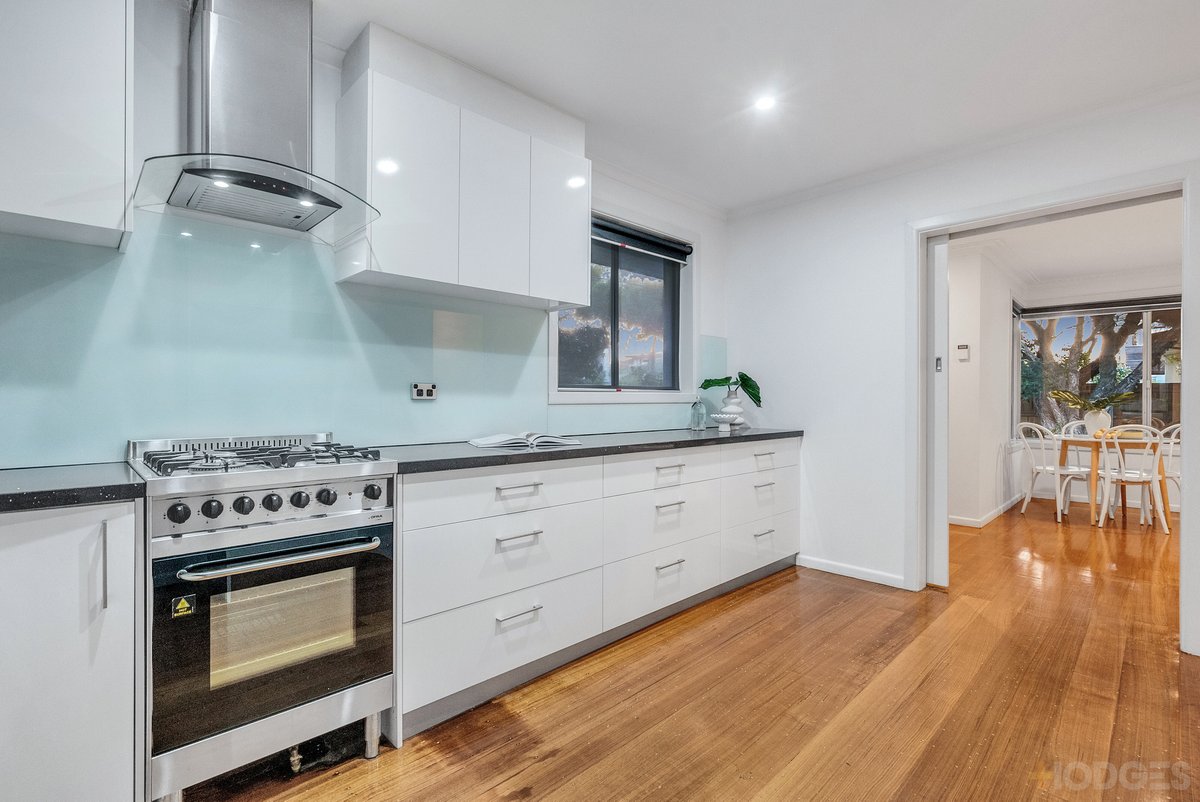 1 / 17 Cedric Street Parkdale - Residential for sale