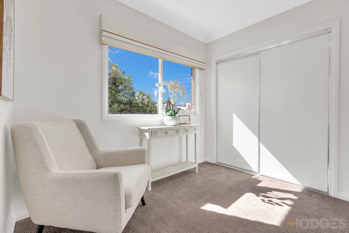 1 / 17 Eveline Avenue Parkdale - Residential for sale