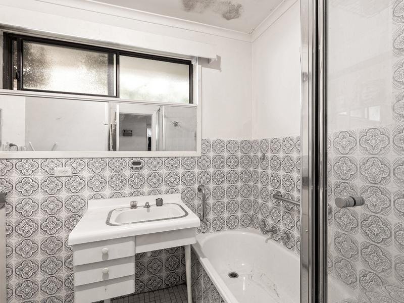1 / 17 Gordon Parade YARRAVILLE - Residential for sale