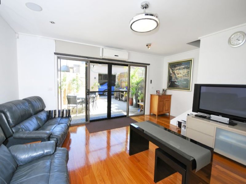 1 / 17 Hotham Street SEDDON - Residential for sale