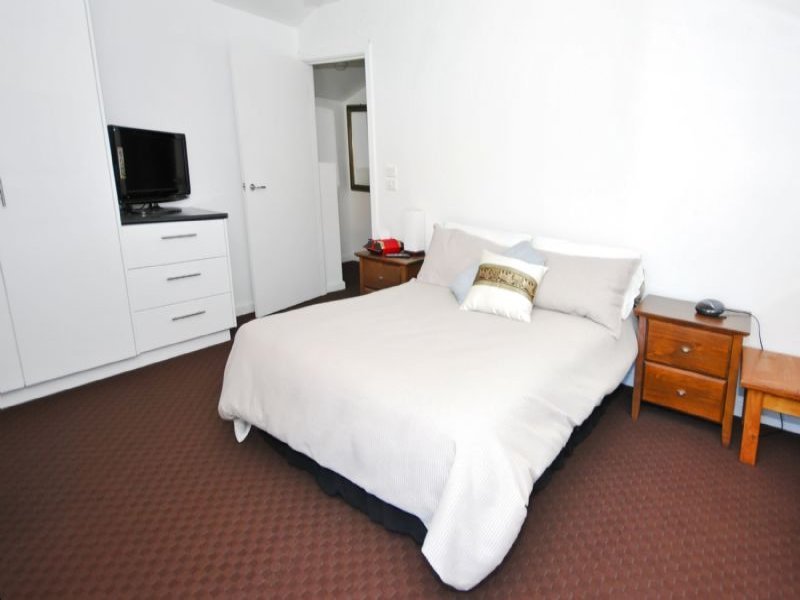 1 / 17 Hotham Street SEDDON - Residential for sale