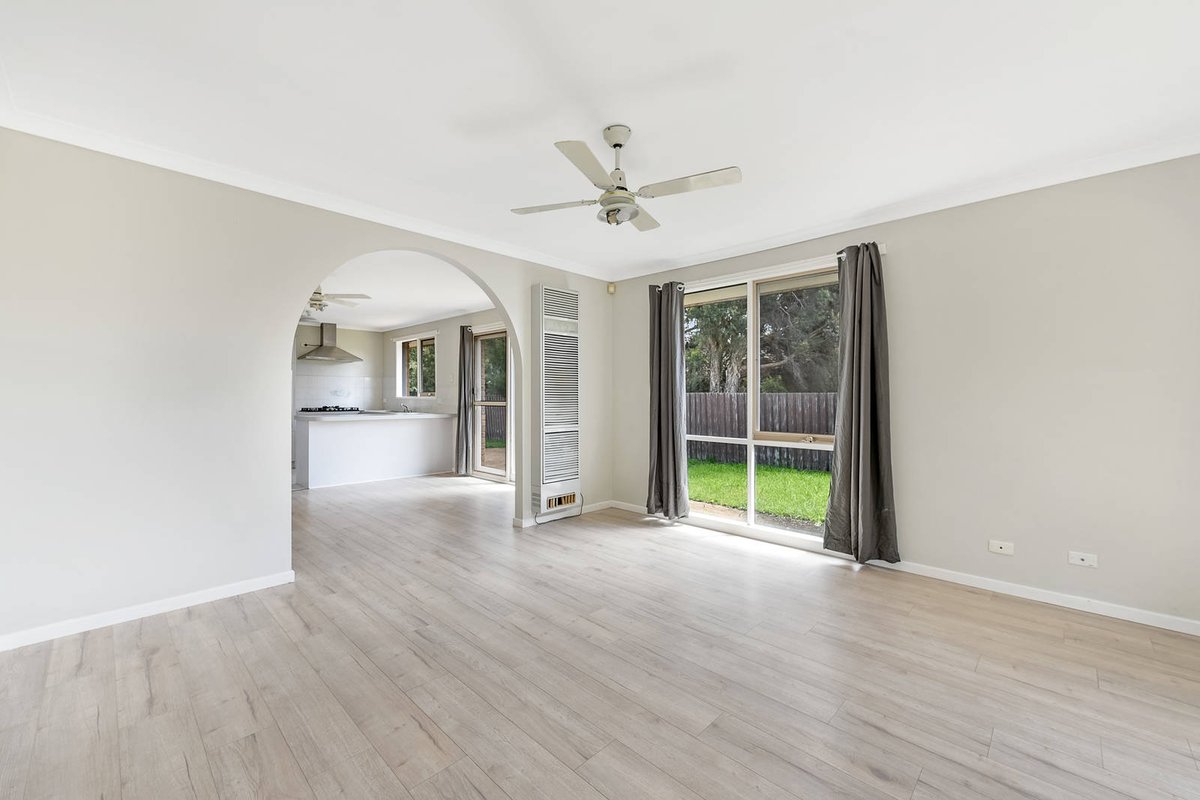 117 Monahans Road Cranbourne West - Residential for sale