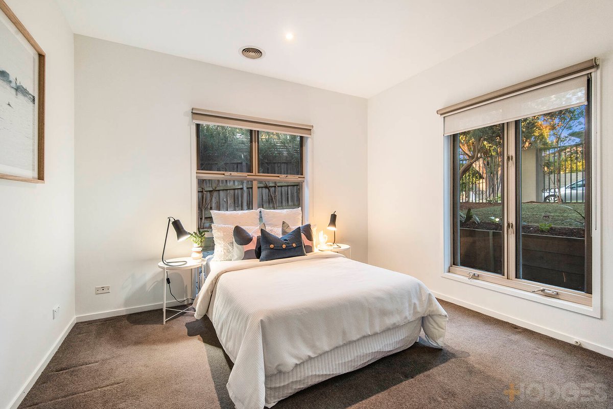 1 / 17 Tulip Grove Cheltenham - Residential for sale