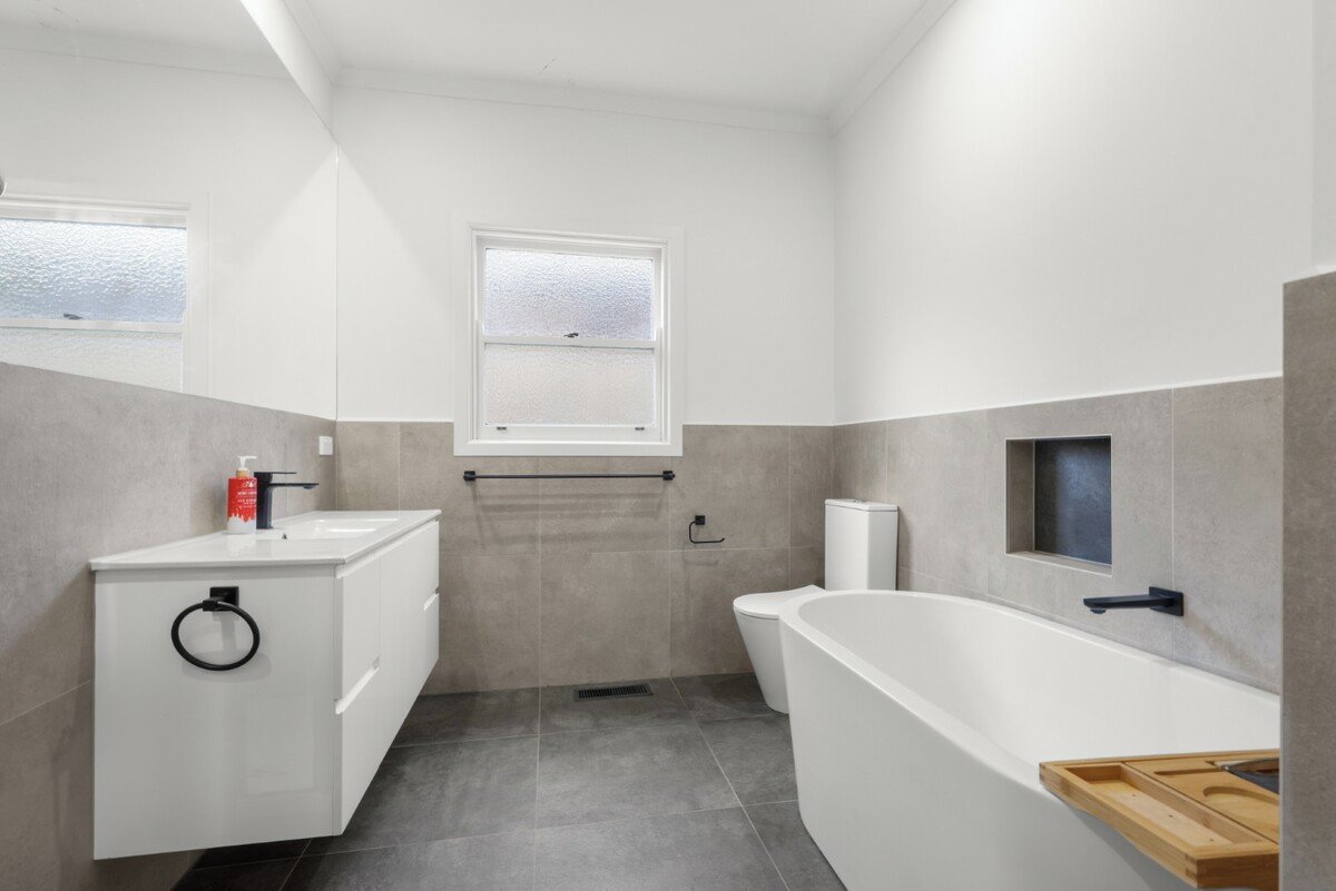 1 / 174 Reserve Road Beaumaris - Residential for lease