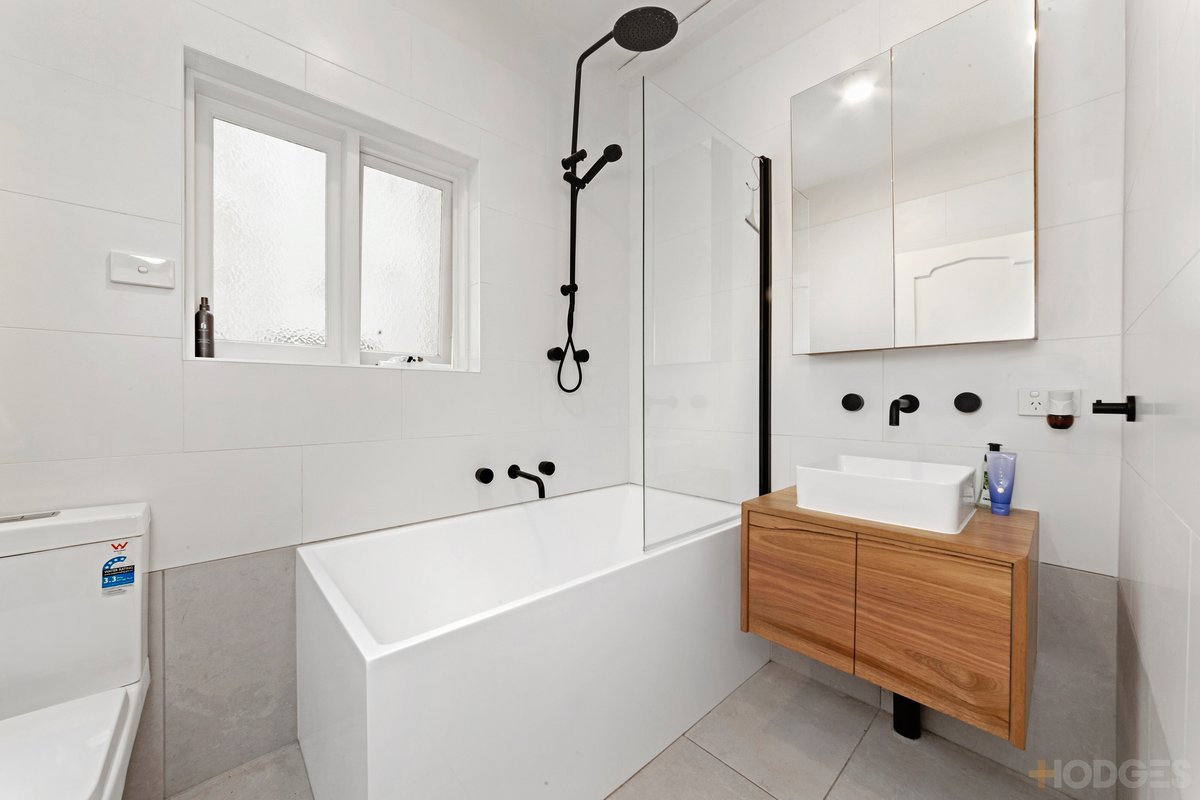 1 / 18-20 Charnwood Road St Kilda - Residential for sale