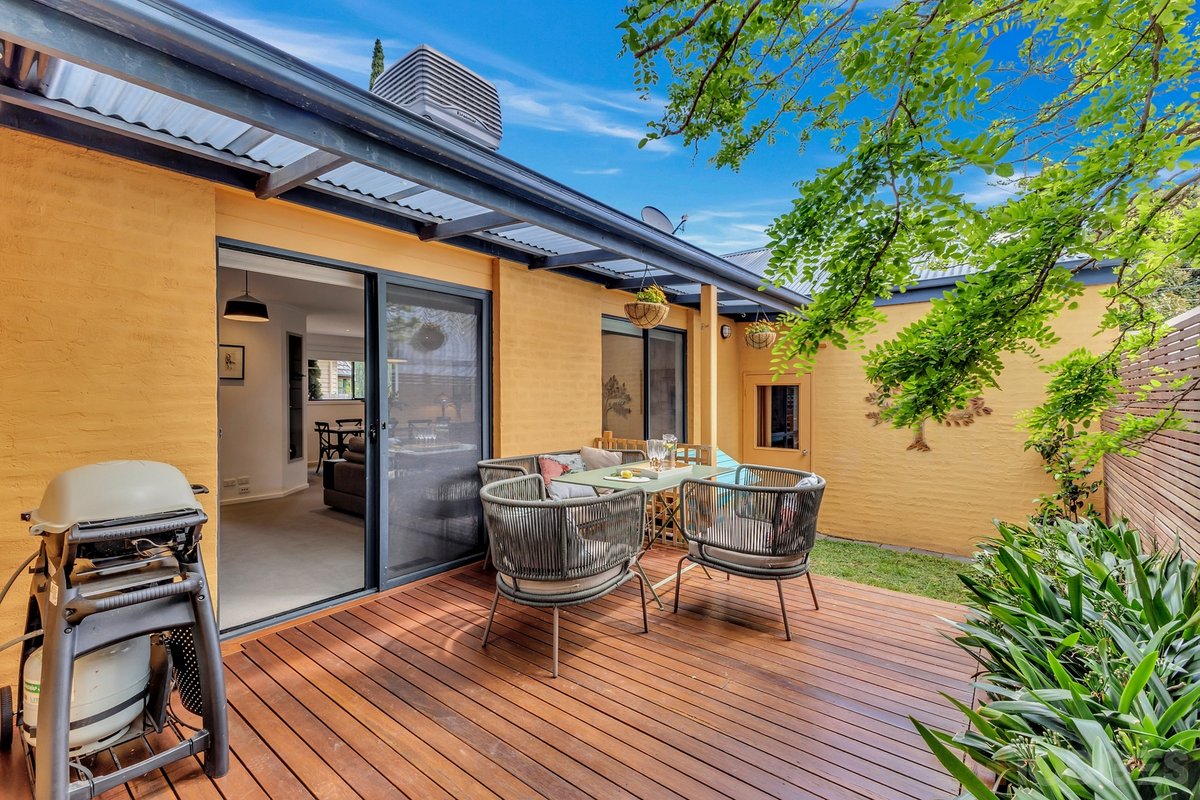 1 / 18 Mac Crescent Parkdale - Residential for sale