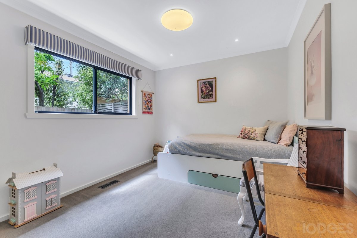 1 / 18 Mac Crescent Parkdale - Residential for sale