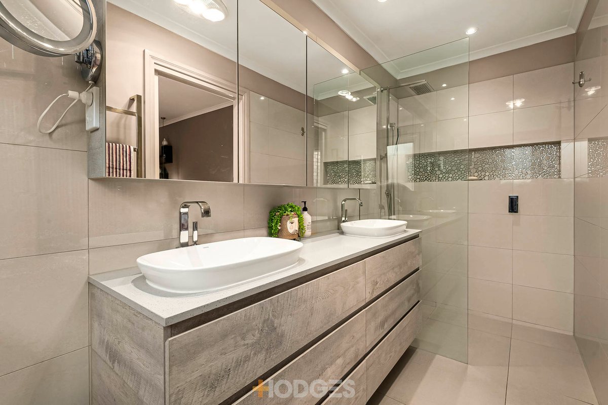 1 / 18 Trevascus Street Caulfield South - Residential for sale