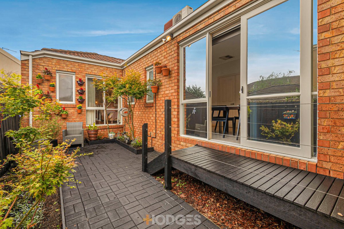 1 / 18 Trevascus Street Caulfield South - Residential for sale