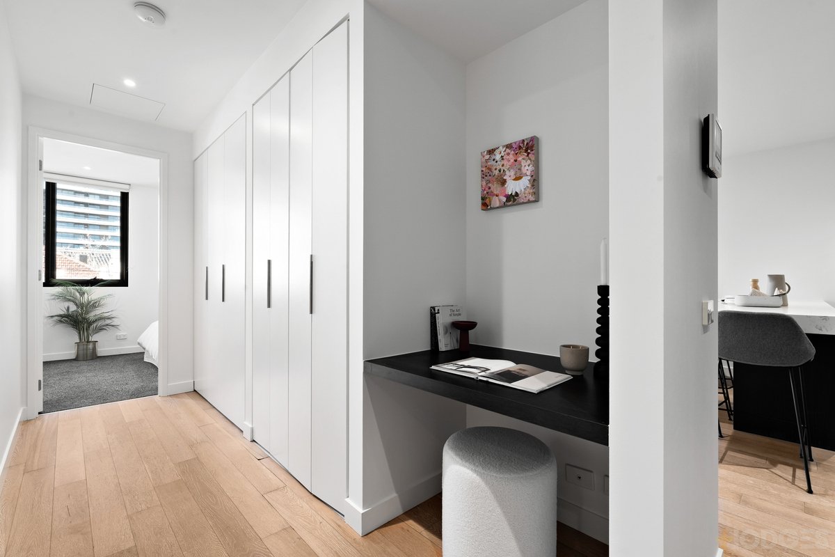 118 / 9 Darling Street South Yarra - Residential for sale