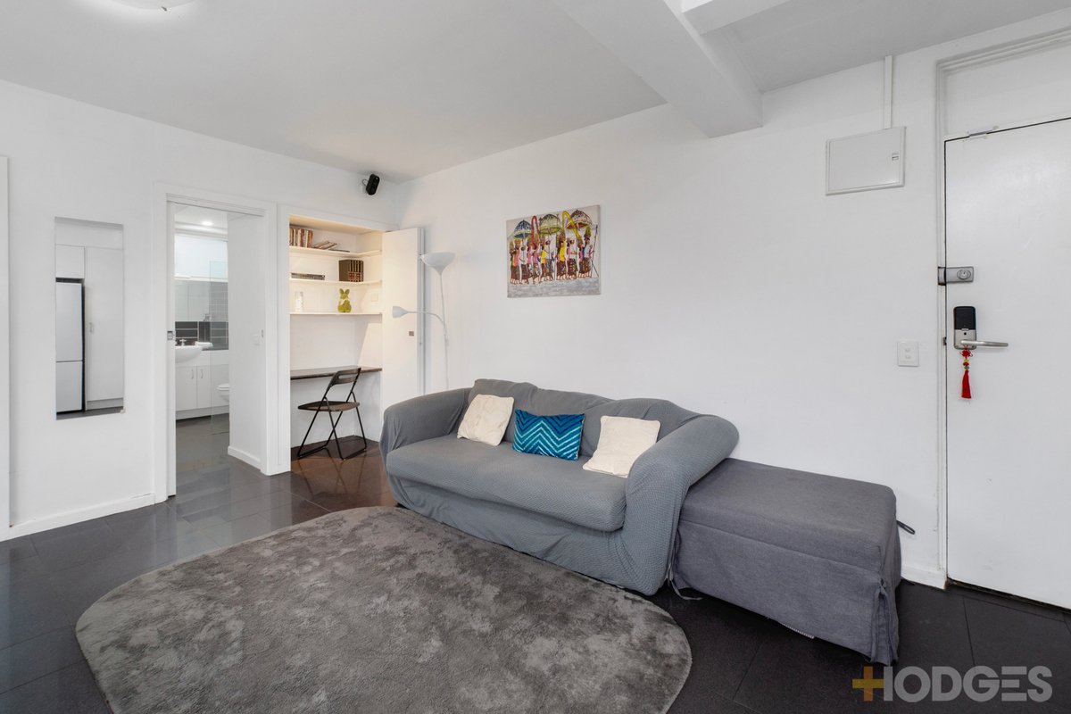 1 / 19 Shakespeare Grove St Kilda - Residential for sale