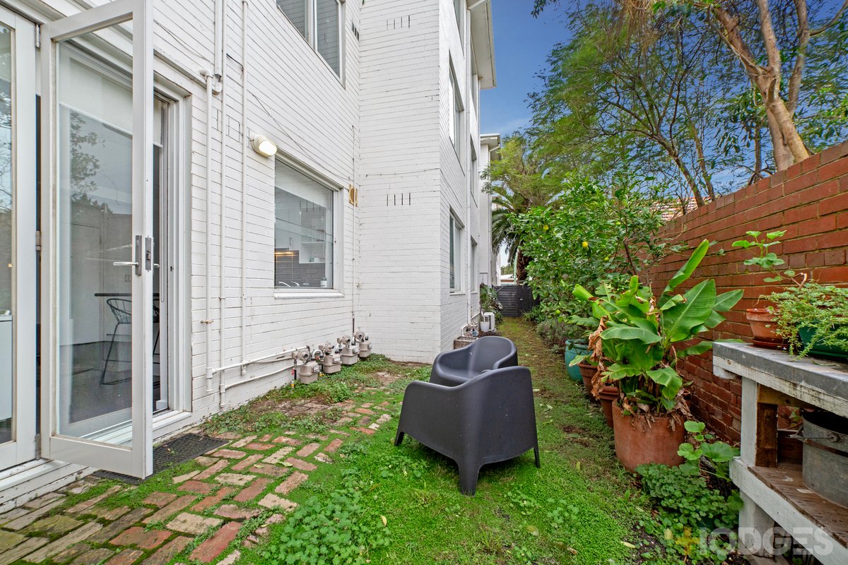 1 / 19 Shakespeare Grove St Kilda - Residential for sale