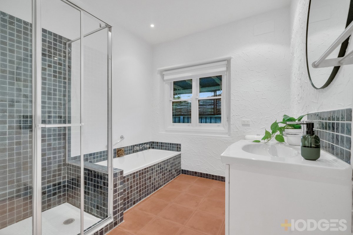 1 / 19 Sunray Avenue Cheltenham - Residential for sale