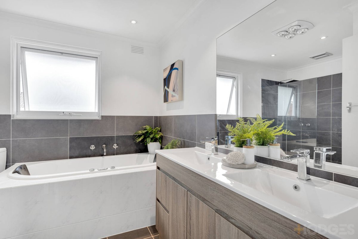 1 / 1A Somme Parade Edithvale - Residential for sale