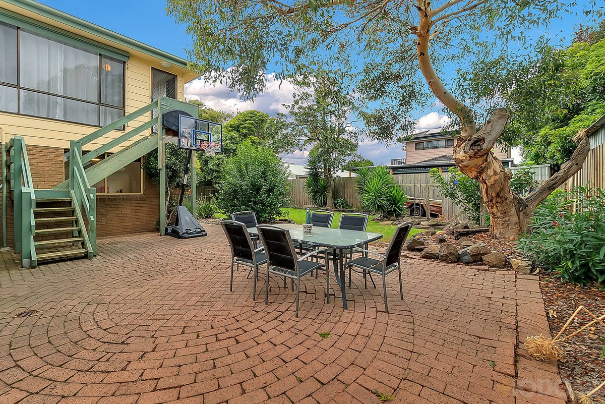 12 Carinya Avenue Aspendale - Residential for sale