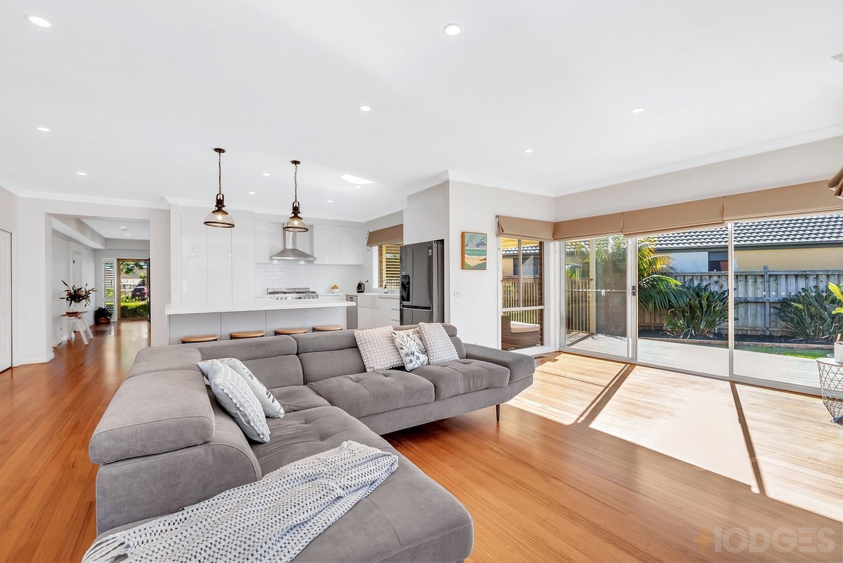 12 Carpentaria Court Aspendale Gardens - Residential for sale