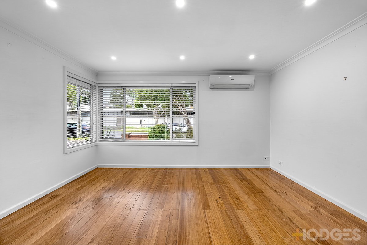 1 / 2 Coles Court Beaumaris - Residential for sale