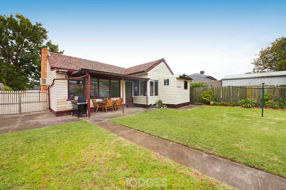 12 Elliott Street Cheltenham - Residential for sale