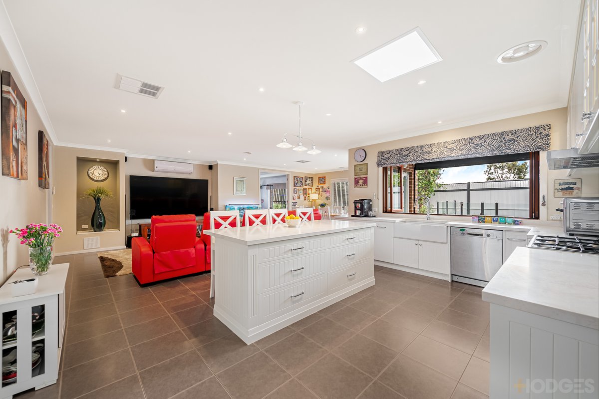 12 Grand Place Tarneit - Residential for sale