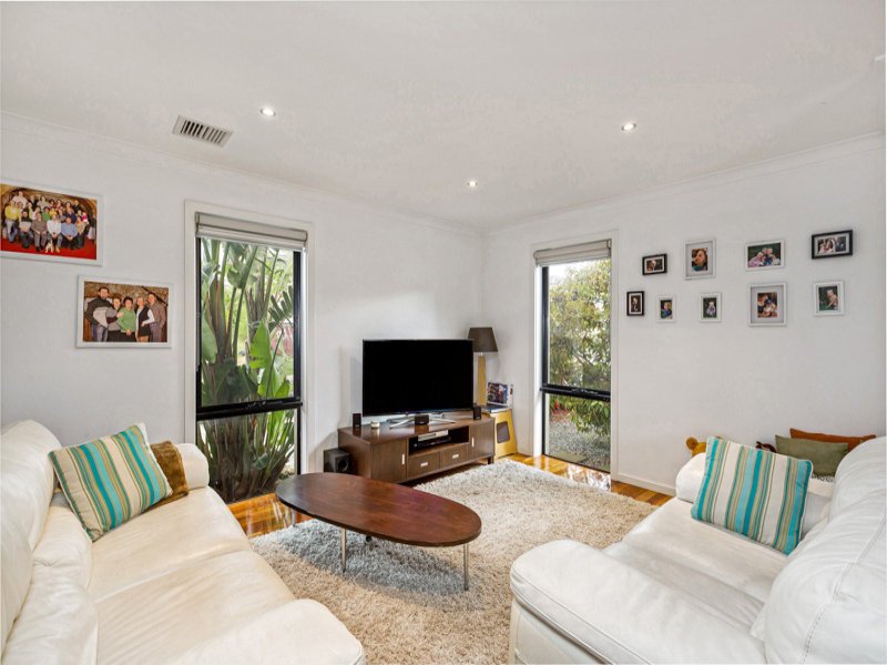 1 / 2 Scovell Crescent MAIDSTONE - Residential for sale