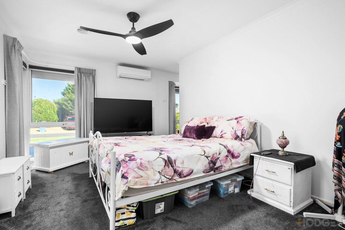 12 Sharne Court Cranbourne North - Residential for sale