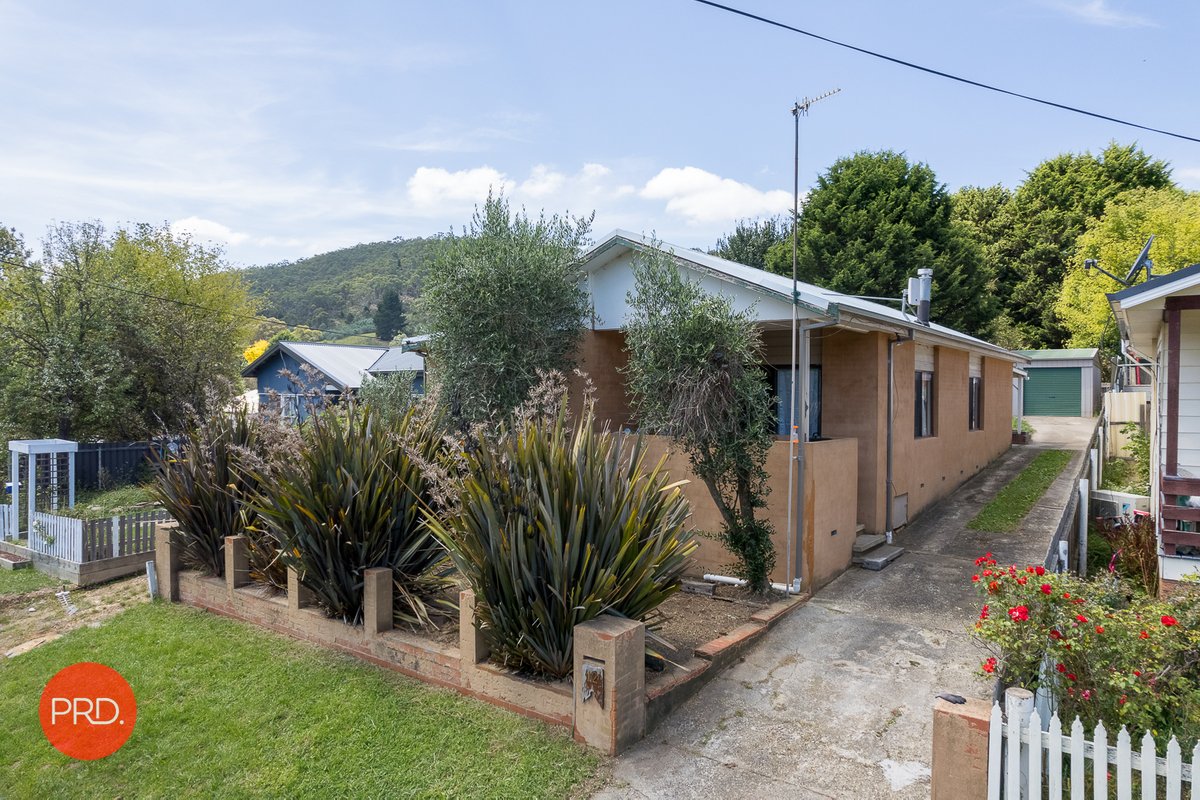 12 Wilga Street, CAPTAINS FLAT NSW 2623