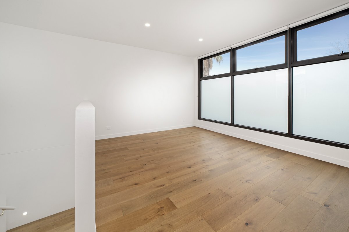 1 / 204A South Road Brighton East - Residential for lease