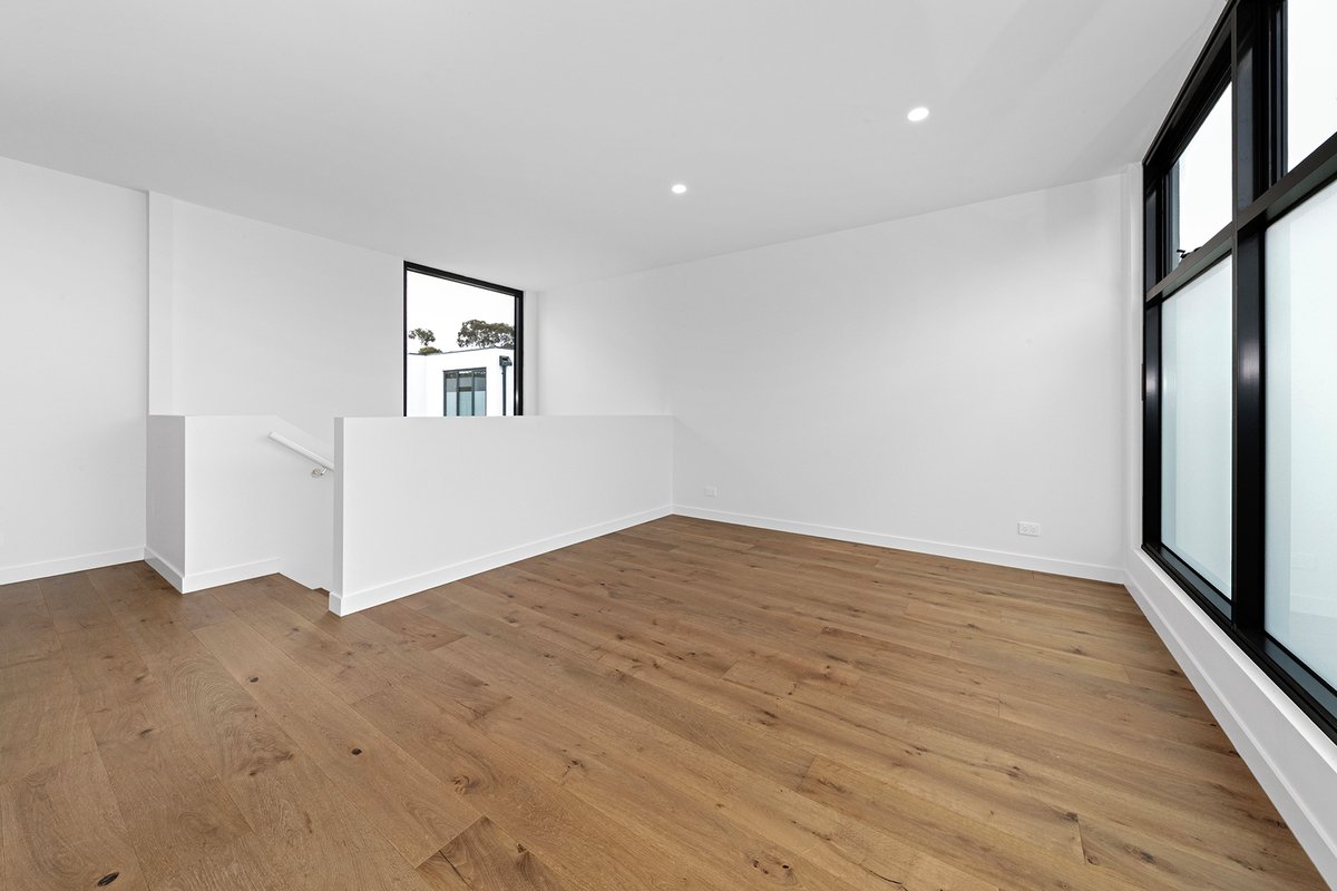 1 / 204A South Road Brighton East - Residential for lease
