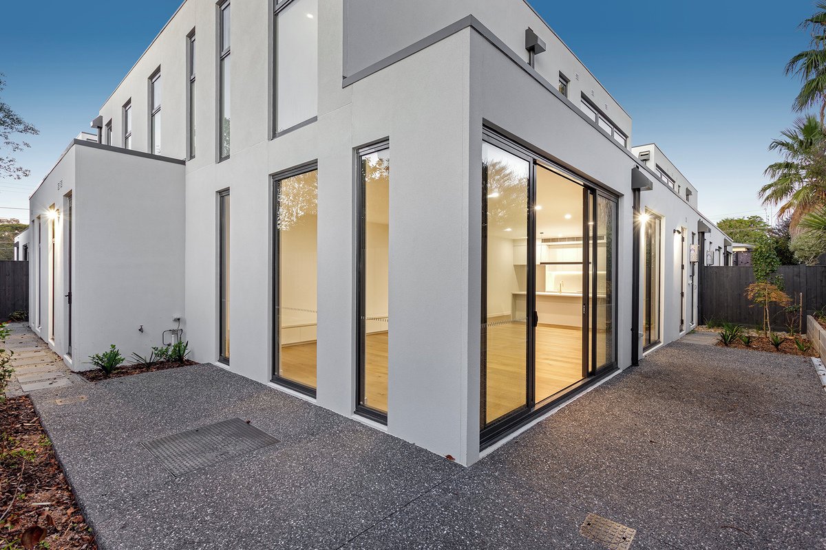 1 / 204A South Road Brighton East - Residential for lease