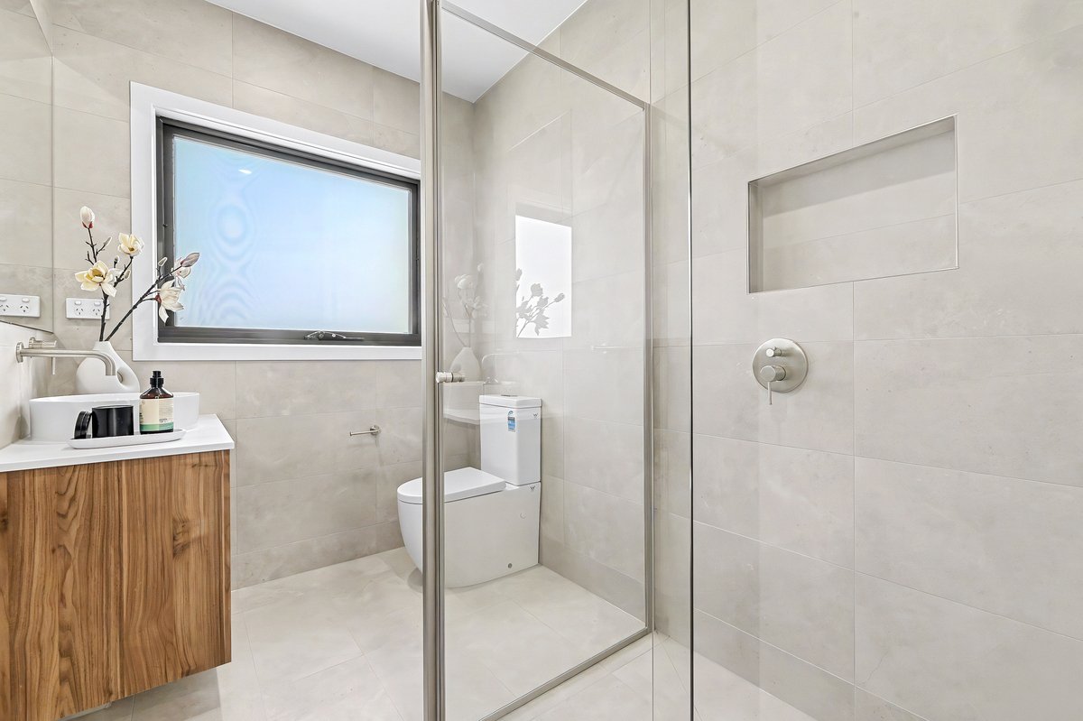 1 / 215 Eastbourne Road ROSEBUD - Residential for sale