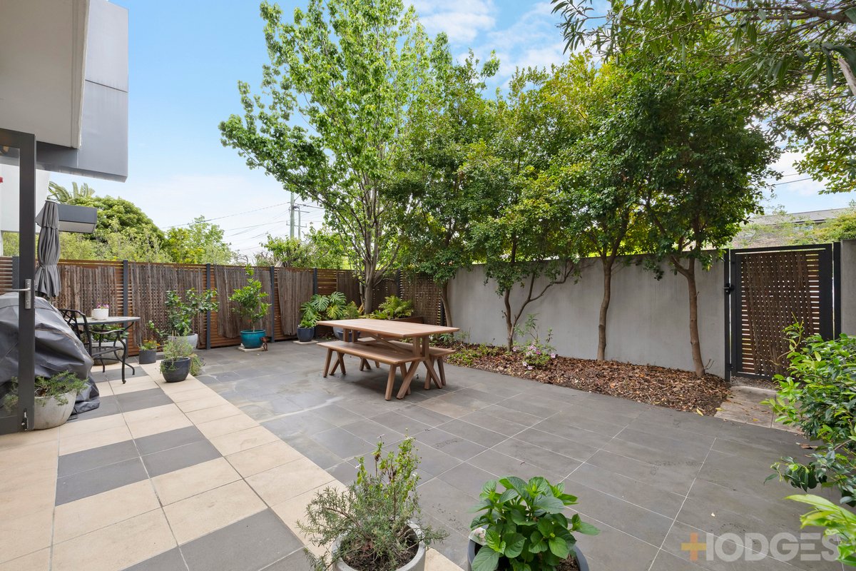 1 / 22 Kooyong Road Caulfield North - Residential for sale