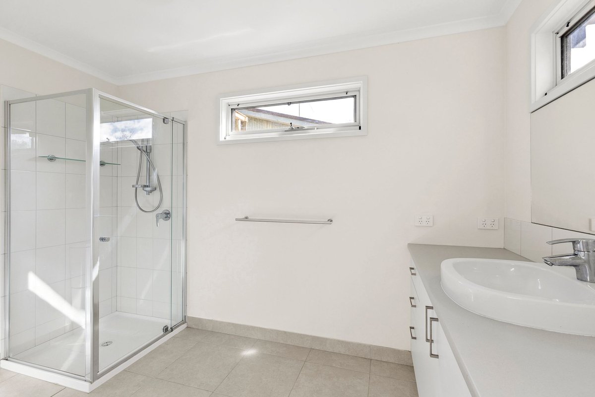122 Wallington Rd  Ocean Grove - Residential for lease