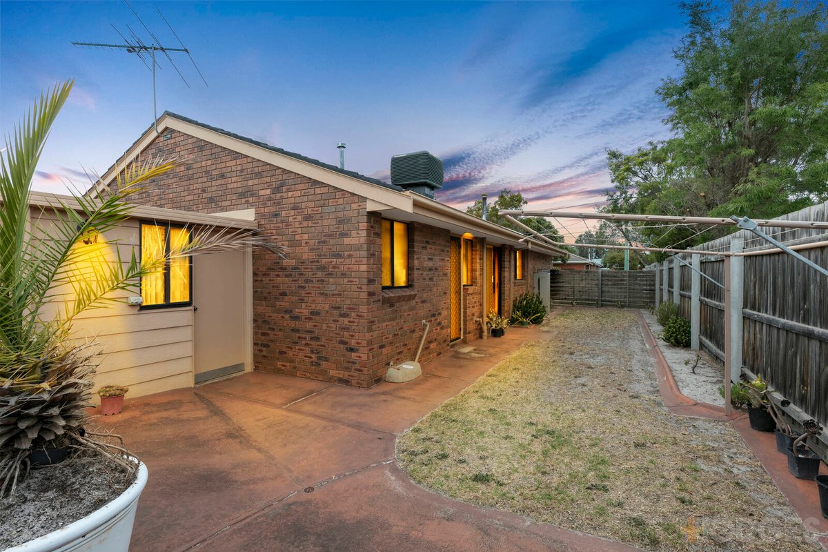 1 / 23 Tarella Road Chelsea - Residential for sale