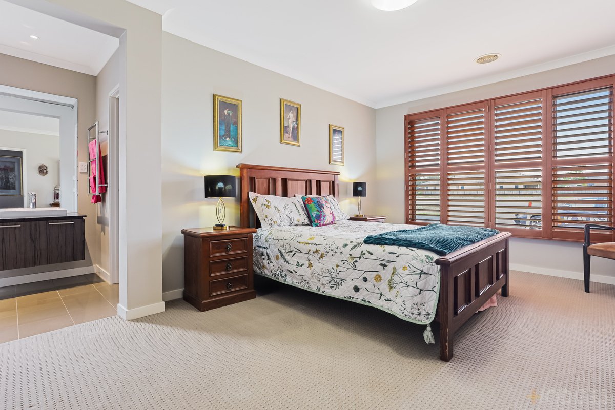 1238 Ison Road Manor Lakes - Residential for sale