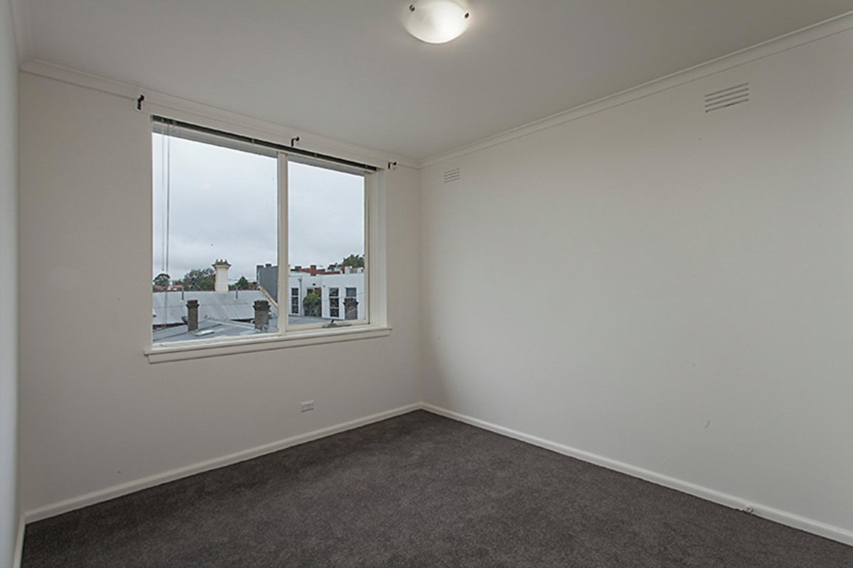 12 / 4 Normanby Street PRAHRAN - Residential for lease