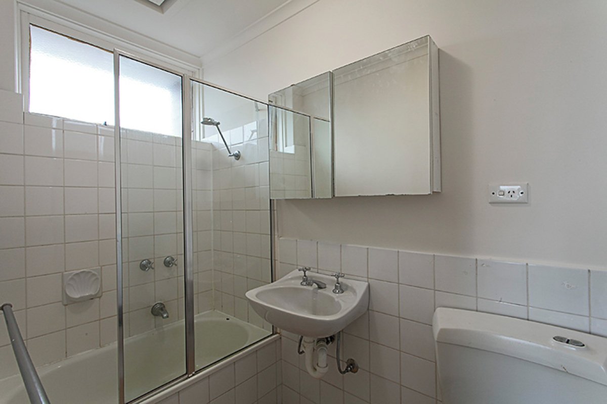 12 / 4 Normanby Street PRAHRAN - Residential for lease