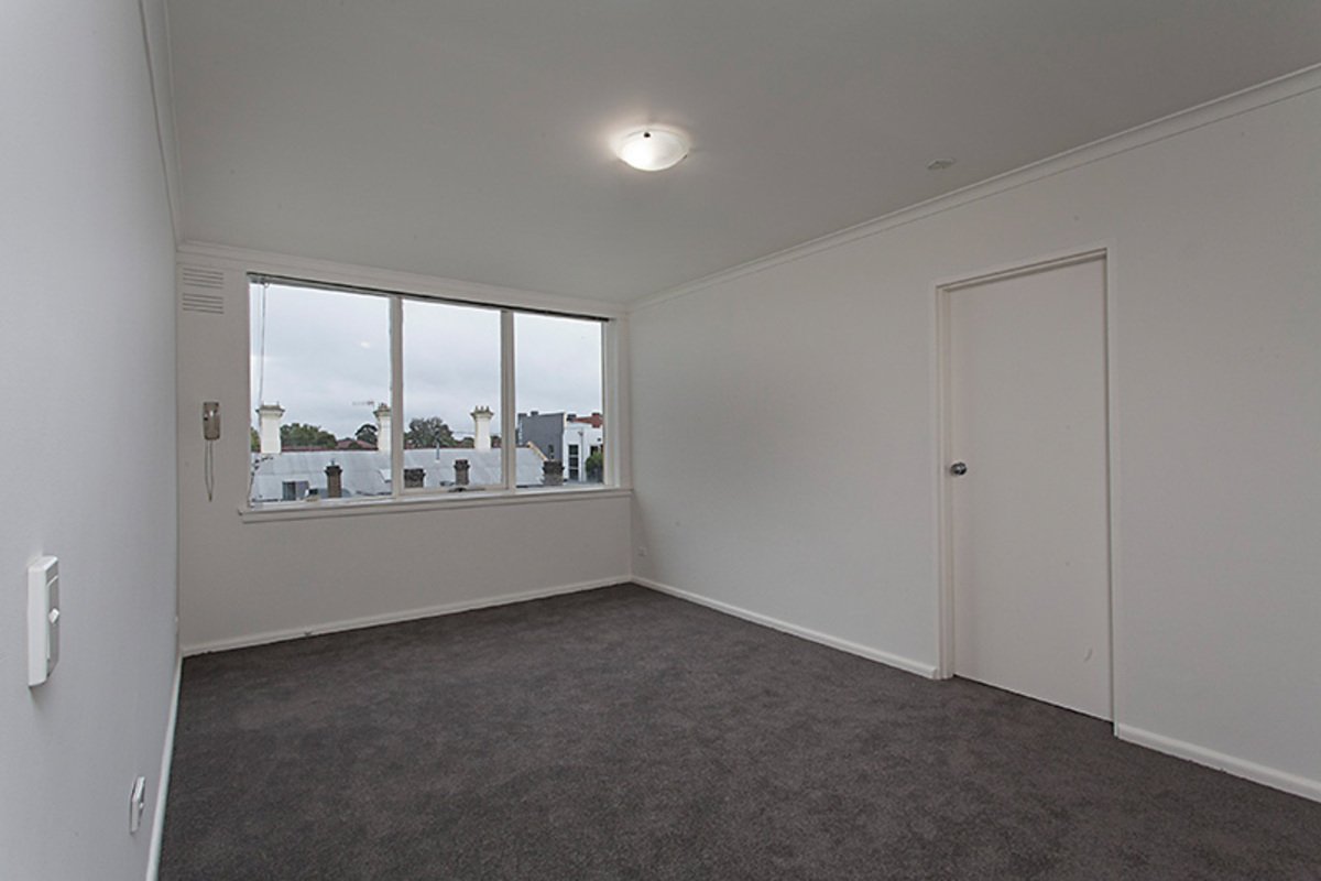 12 / 4 Normanby Street PRAHRAN - Residential for lease