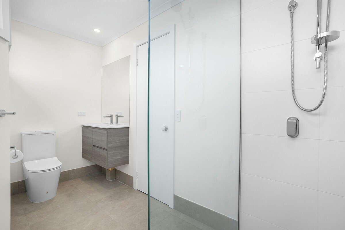 1 / 242 Punt Road Prahran - Residential for lease