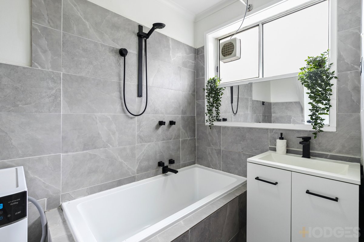 1 / 256 Somerville Road Kingsville - Residential for sale