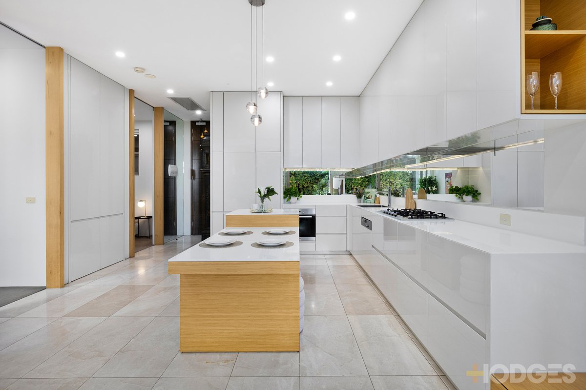 1 / 26-30 Willansby Avenue Brighton - Residential for sale