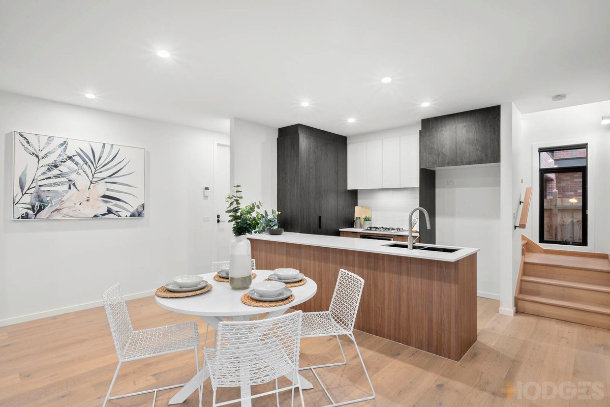 1 / 26 Waymouth Street Hamlyn Heights - Residential for sale