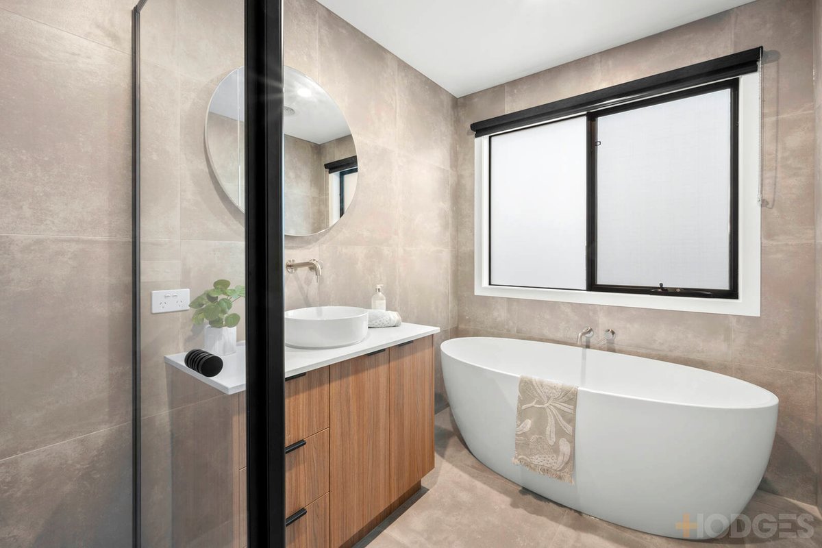 1 / 26 Waymouth Street Hamlyn Heights - Residential for sale