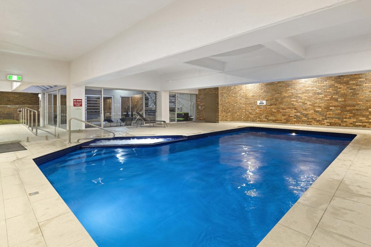 1 / 27 Queens Road MELBOURNE - Residential for sale