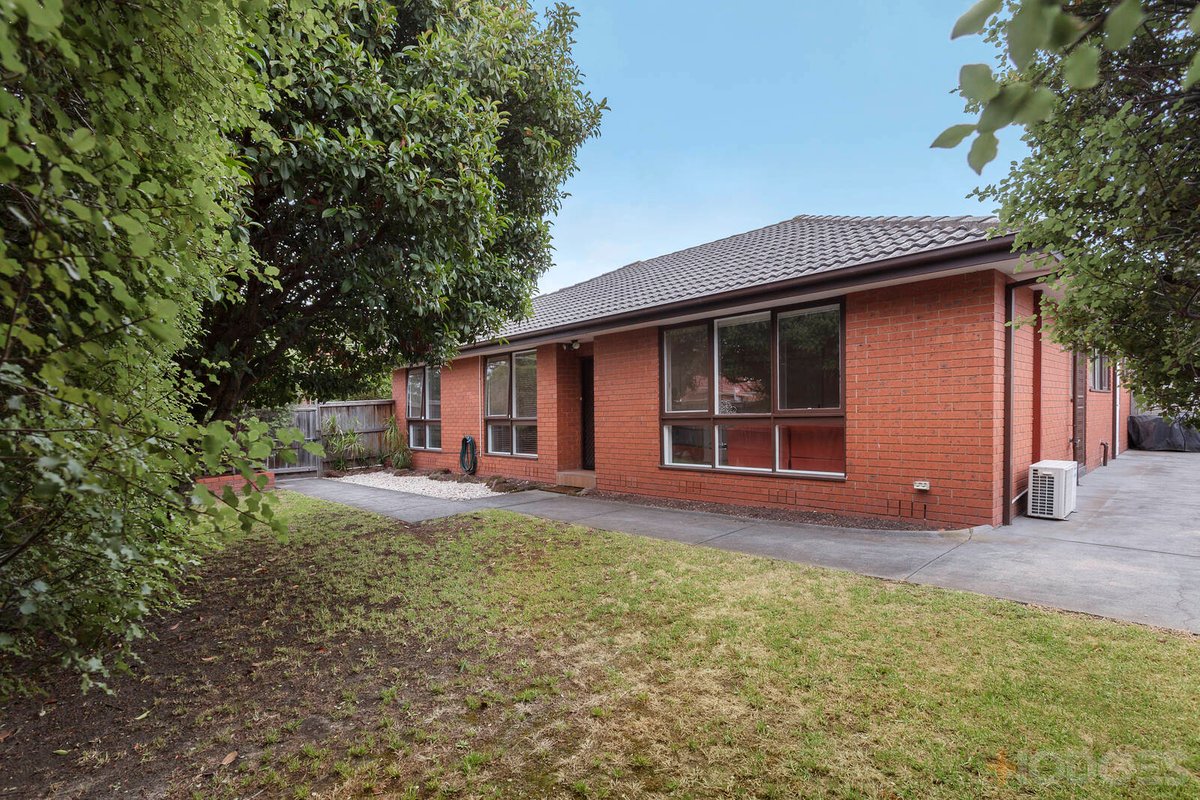 1 / 289 Mckinnon Road Mckinnon - Residential for sale
